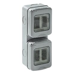 Ip55 sieninė dėžutė 4 (2+2 vert.) De